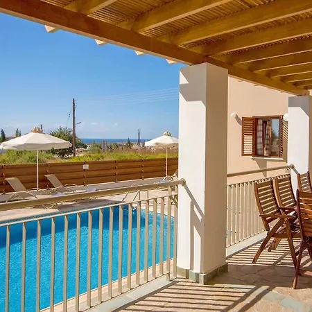 Luxury Coral Bay - Coral Olympus Hera - 4 Bedrooms - Private Swimming Pool - Distant Seaview