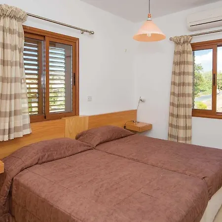 Luxury Coral Bay - Coral Olympus Hera - 4 Bedrooms - Private Swimming Pool - Distant Seaview Villa Pegeia