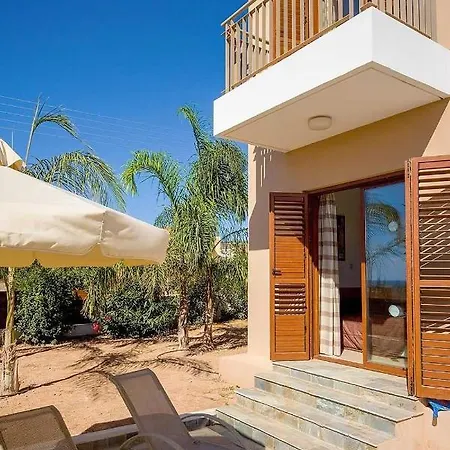 Luxury Coral Bay - Coral Olympus Hera - 4 Bedrooms - Private Swimming Pool - Distant Seaview Peyia