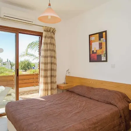 Luxury Coral Bay - Coral Olympus Hera - 4 Bedrooms - Private Swimming Pool - Distant Seaview Peyia
